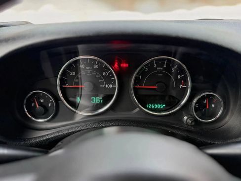 Used 2015 Jeep Wrangler Sport AWD/4WD image 20