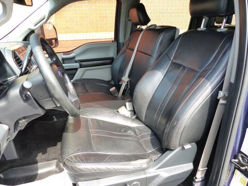 Used 2017 Ford F150 XLT w/ Equipment Group 302A Luxury AWD/4WD image 32