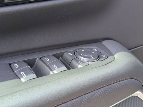 New 2026 Chevrolet Tahoe High Country AWD/4WD image 9