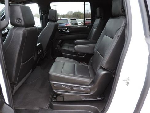 Certified 2022 Chevrolet Suburban LT w/ Luxury Package image 22