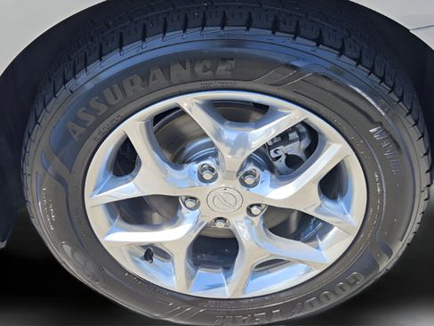Used 2018 Chrysler Pacifica Limited FWD image 33