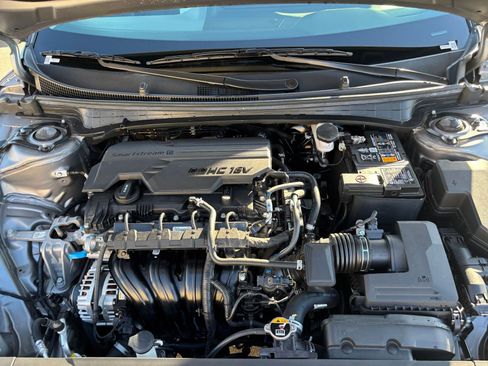 Used 2025 Kia K4 LXS image 31