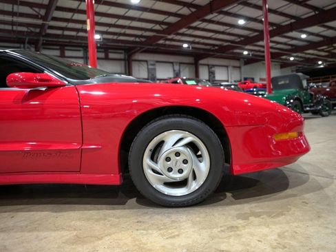 Used 1994 Pontiac Firebird Coupe image 11