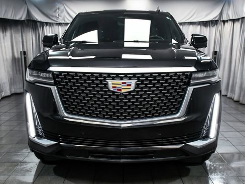 Used 2023 Cadillac Escalade Premium Luxury AWD/4WD image 2
