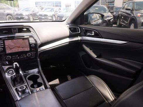 Used 2023 Nissan Maxima SV w/ Floor Mat Group FWD image 26