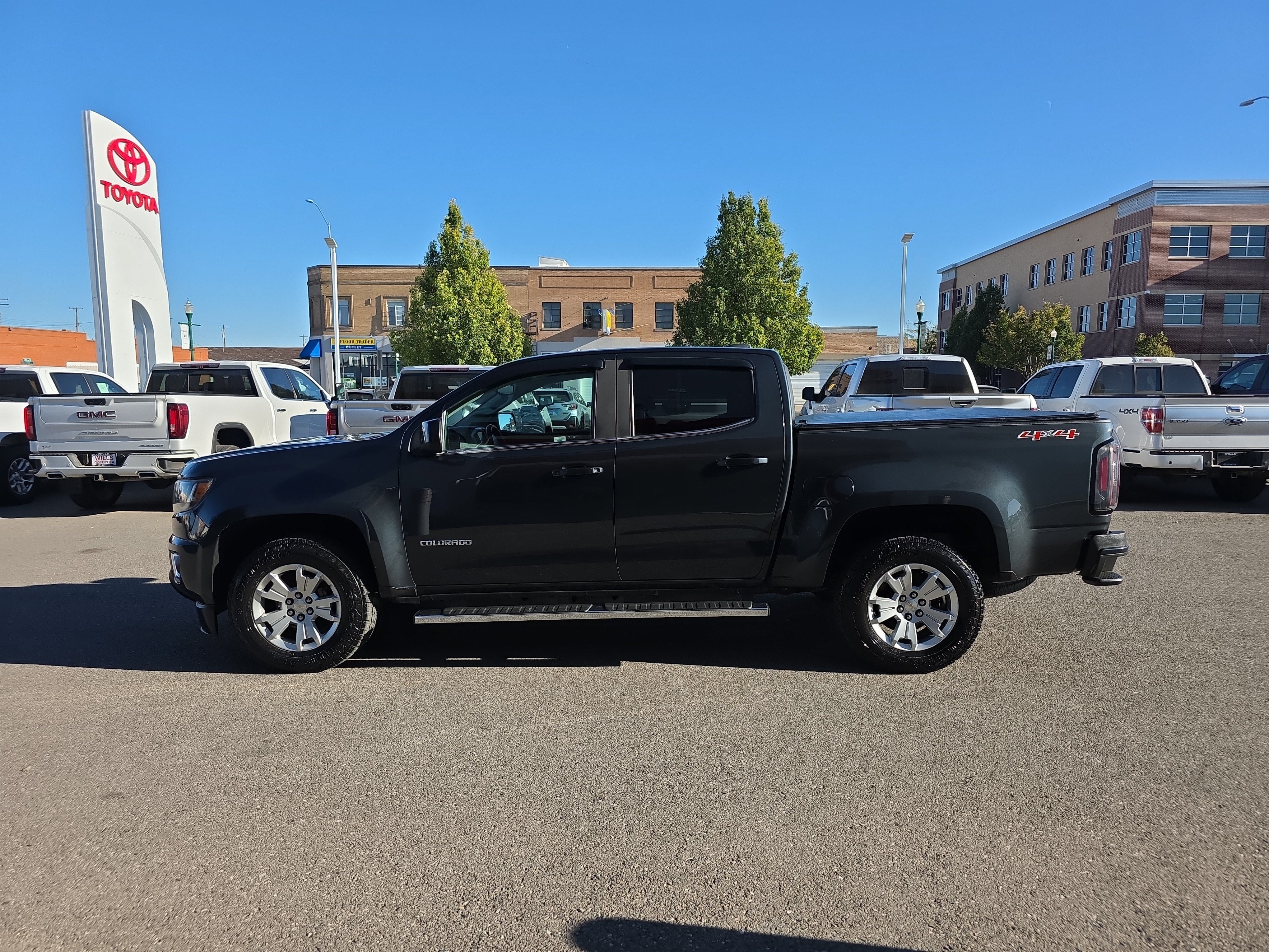 Used 2018 Chevrolet Colorado LT w/ LT Convenience Package AWD/4WD image 5