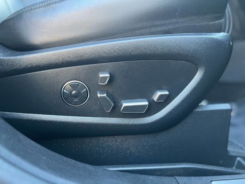 Used 2017 Lincoln MKX Reserve w/ Driver Assistance Package image 20