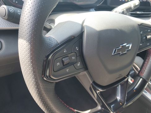 Used 2024 Chevrolet Trax RS w/ Driver Confidence Package FWD image 15