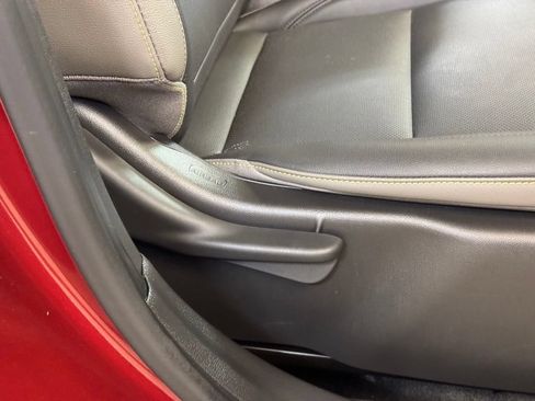 Used 2024 Chevrolet Trax ACTIV w/ Driver Confidence Package FWD image 25
