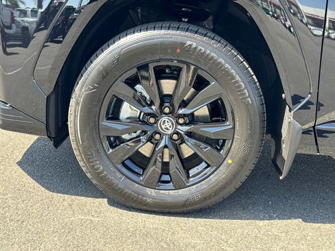 New 2026 Toyota RAV4 SE AWD/4WD image 6