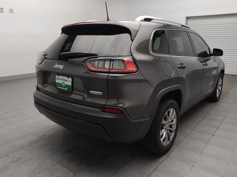 Used 2019 Jeep Cherokee Latitude Plus FWD image 9