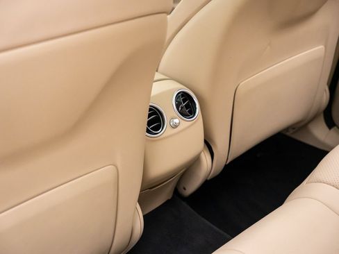 Used 2019 Mercedes-Benz GLC 300 4MATIC image 19