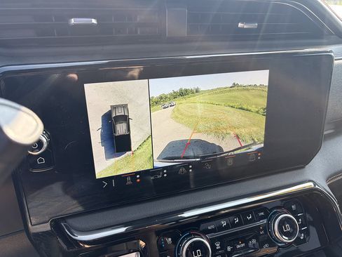 Used 2024 GMC Sierra 2500 AT4 w/ AT4 Preferred Package AWD/4WD image 36