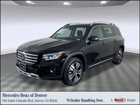 New 2025 Mercedes-Benz GLB 250 4MATIC image 1