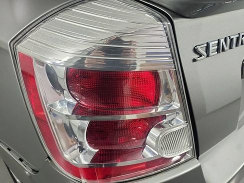 Used 2012 Nissan Sentra 2.0 S FWD image 28