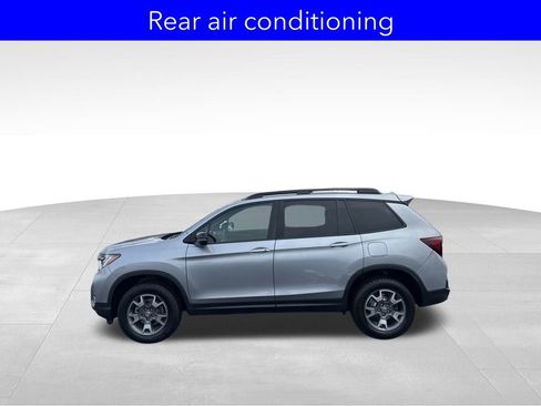 Certified 2023 Honda Passport TrailSport image 9
