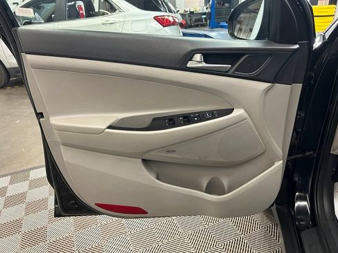 Used 2020 Hyundai Tucson Sport FWD image 18