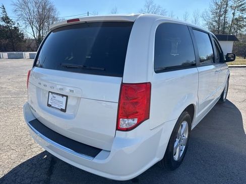 Used 2013 Dodge Grand Caravan SE image 4