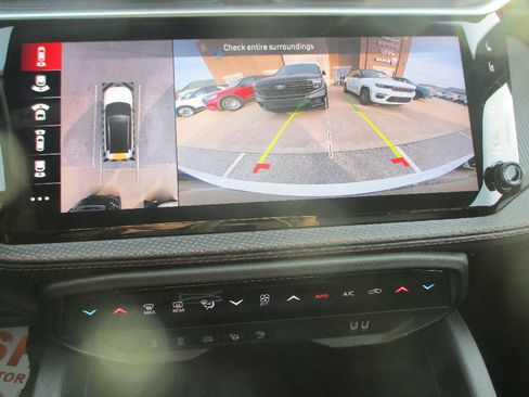 New 2026 Jeep Cherokee Overland w/ Advanced Pro Tech Group AWD/4WD image 6