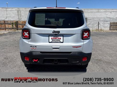 Used 2018 Jeep Renegade Trailhawk AWD/4WD image 6