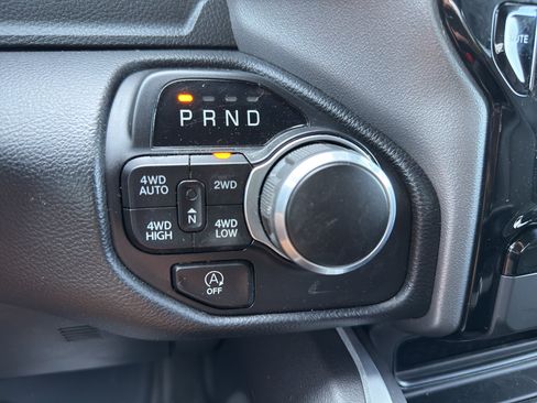 Used 2024 RAM 1500 Big Horn AWD/4WD image 23