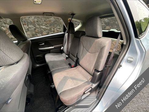 Used 2014 Toyota Prius V Two FWD image 22