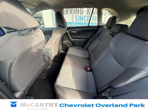 Used 2025 Toyota RAV4 XLE image 29