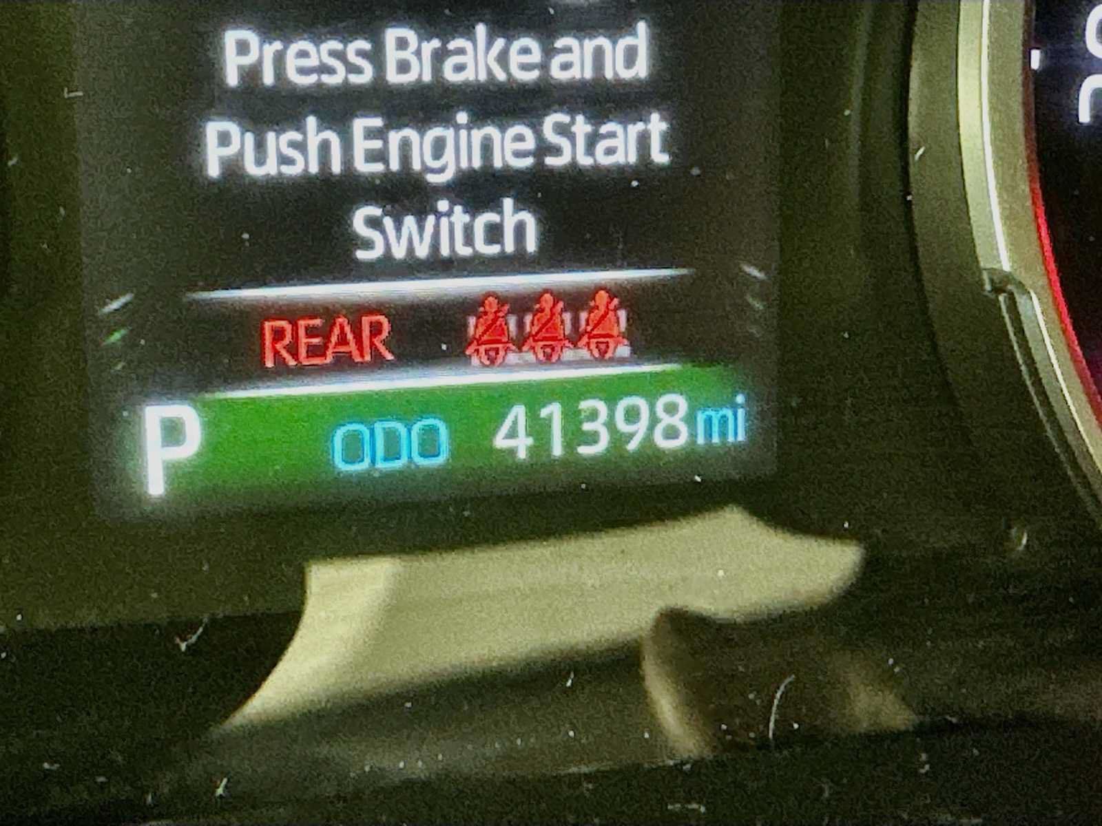 Used 2022 Toyota RAV4 XLE w/ Convenience Package FWD image 12
