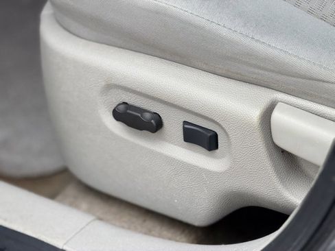 Used 2007 Chevrolet HHR LT image 6