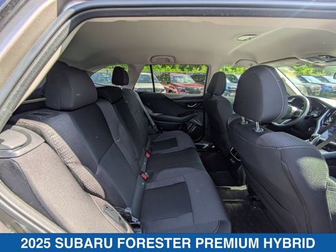 Used 2025 Subaru Forester Premium AWD/4WD image 27