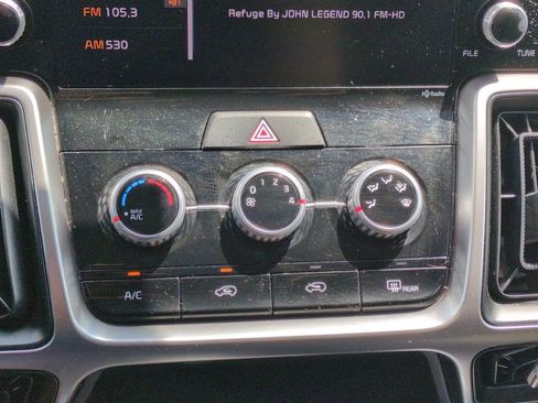 Certified 2023 Kia Sorento LX FWD image 21