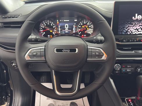 New 2026 Jeep Compass Latitude AWD/4WD image 8