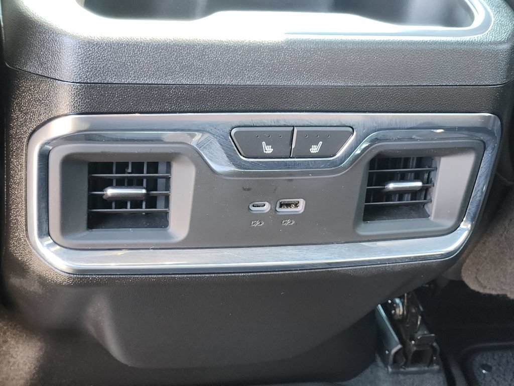 Used 2025 GMC Sierra 1500 Denali Ultimate AWD/4WD image 36