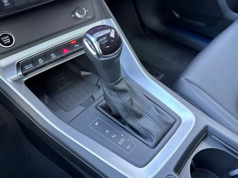 New 2025 Audi Q3 2.0T Premium image 18