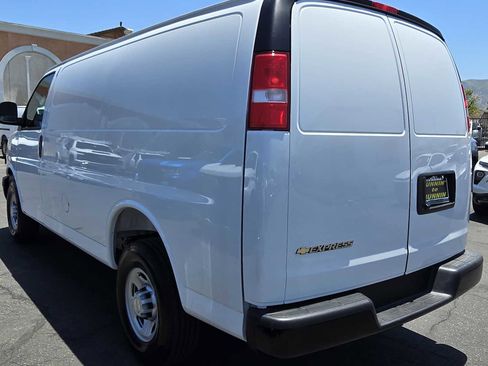 New 2025 Chevrolet Express 2500 w/ Driver Convenience Package image 7