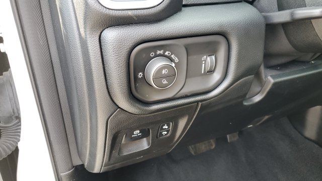 Used 2021 RAM 1500 Big Horn AWD/4WD image 10
