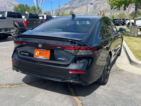 Used 2024 Honda Accord Sport image 10