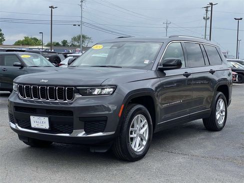 Used 2023 Jeep Grand Cherokee L Laredo image 7