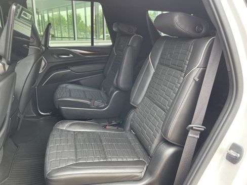 Used 2021 Cadillac Escalade Sport Platinum w/ Heavy-Duty Trailer Package image 50