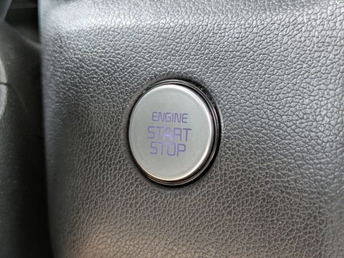 Certified 2022 Kia Sorento S FWD image 28