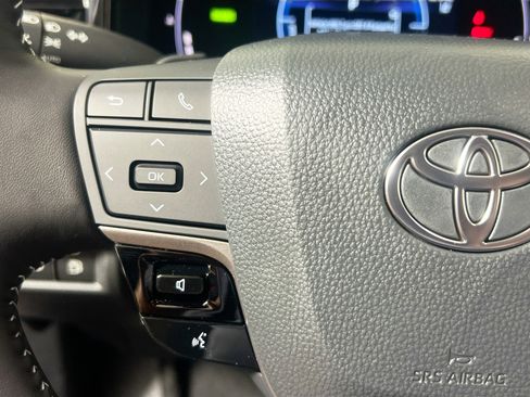 New 2026 Toyota Camry SE image 18