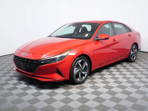 Certified 2023 Hyundai Elantra SEL w/ Convenience Package image 23