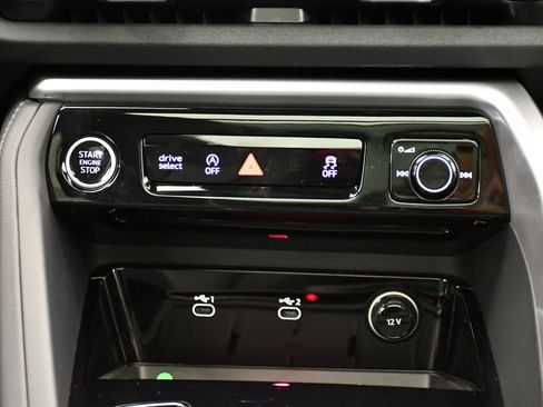 Used 2025 Audi Q5 Premium Plus w/ Premium Plus image 28