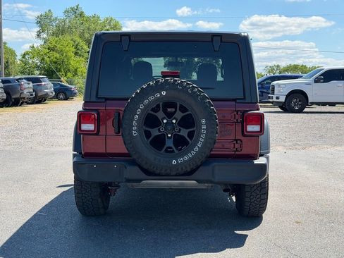 Used 2021 Jeep Wrangler Unlimited Sport AWD/4WD image 6