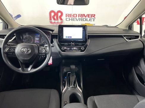 Used 2024 Toyota Corolla LE image 13