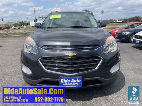 Used 2017 Chevrolet Equinox LT w/ Convenience Package AWD/4WD image 2