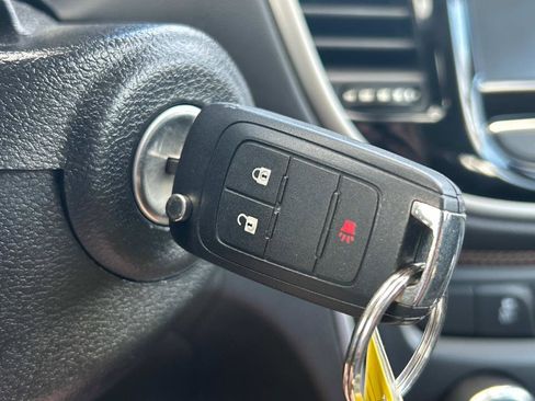 Used 2017 Chevrolet Trax LS image 30