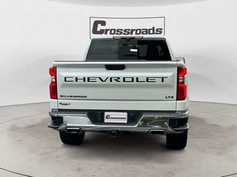 Used 2022 Chevrolet Silverado 1500 LTZ w/ LTZ Premium Package AWD/4WD image 4