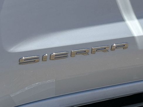 New 2026 GMC Sierra 1500 SLT w/ SLT Premium Plus Package AWD/4WD image 31