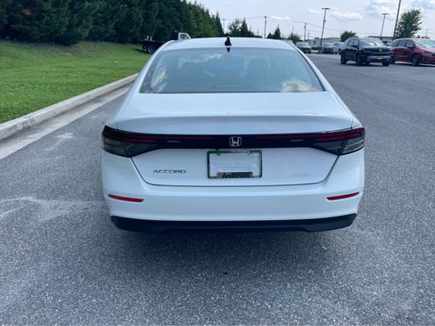 Used 2026 Honda Accord SE image 17